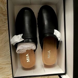 MIA Women's Black Slip-On Shoes